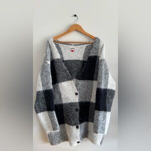 Woolrich Women’s Cardigan Size XL Wool Blend Button Front Plaid Cozy Cabin Core